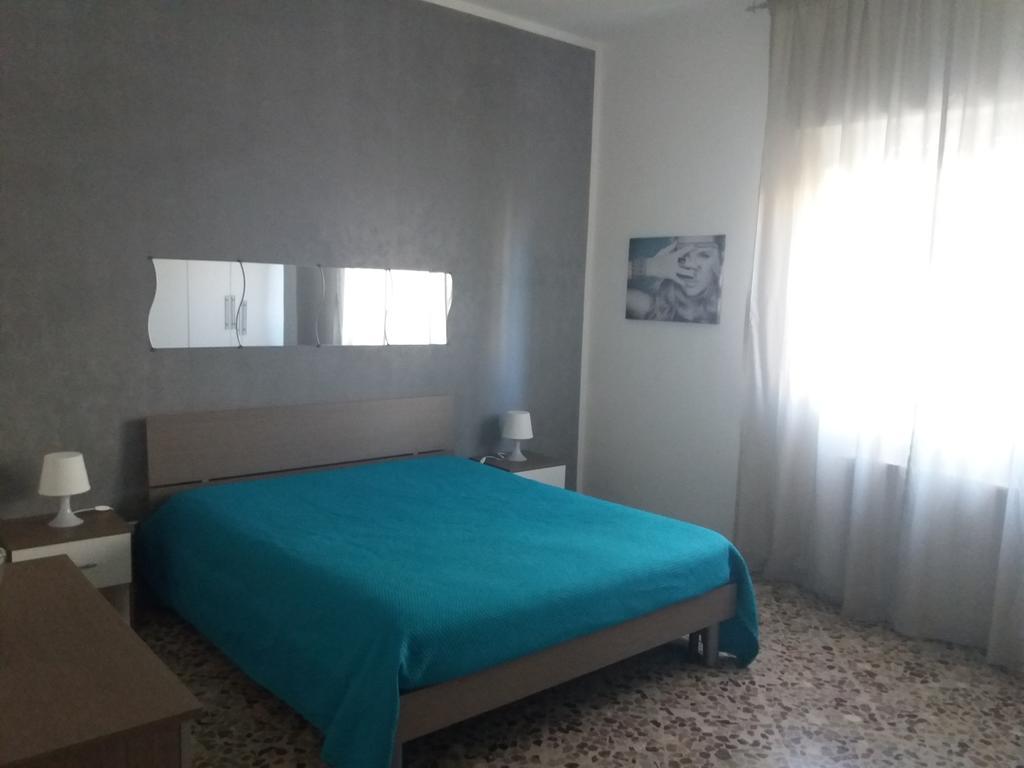 Alloggio Ugo Foscolo Monopoli Buitenkant foto