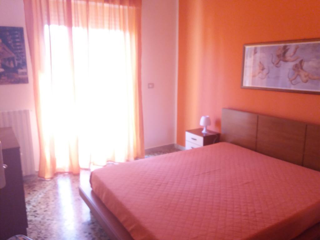 Alloggio Ugo Foscolo Monopoli Buitenkant foto